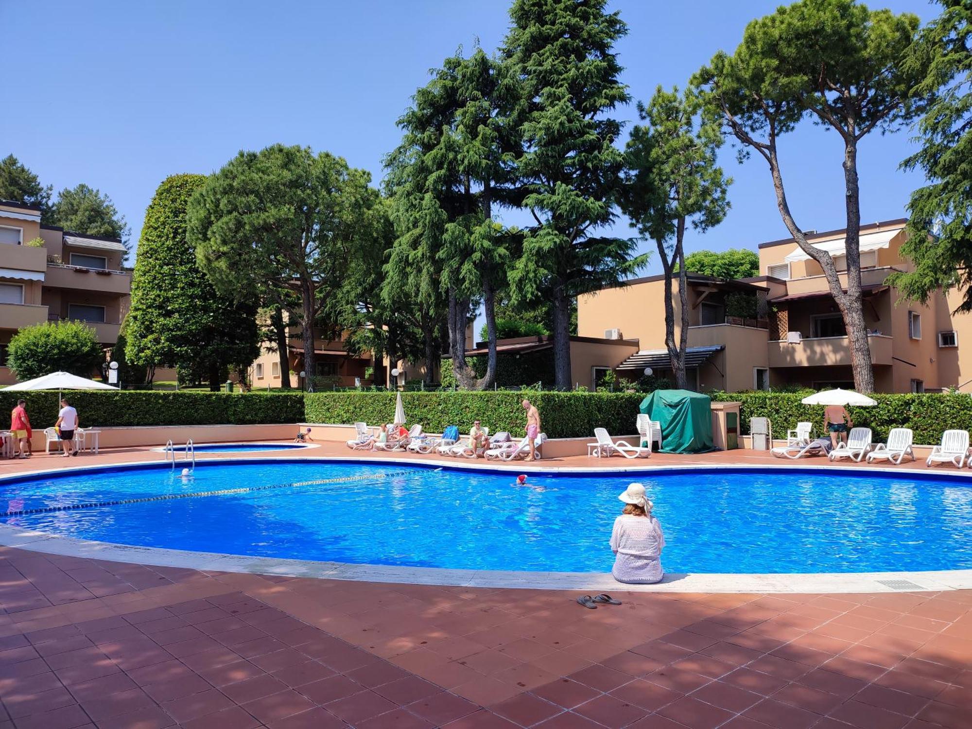 Blue Duck Garda Lake Peschiera del Garda Exterior photo